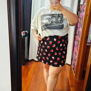 Plus Size Strawberry Mini Skirt
